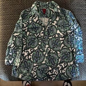 Mid length collared, button down top